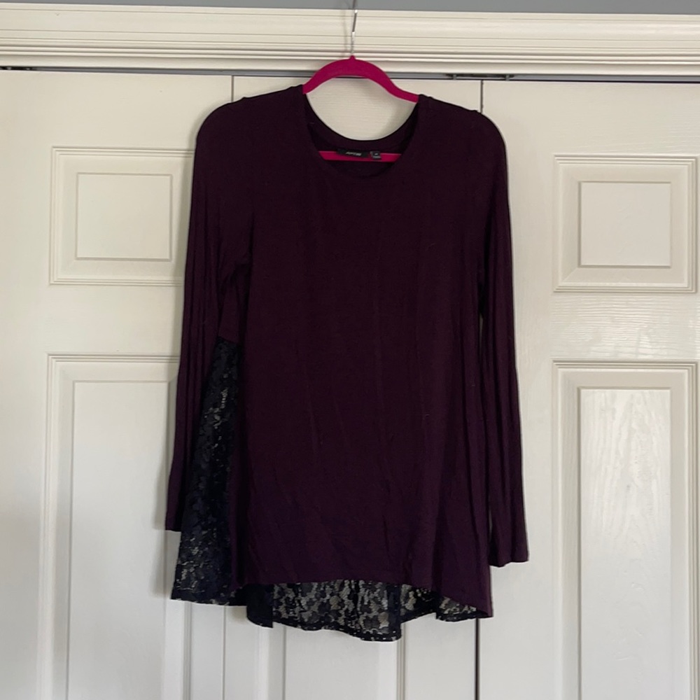 Apt. 9 Blouse with Lace Back Size M Like New